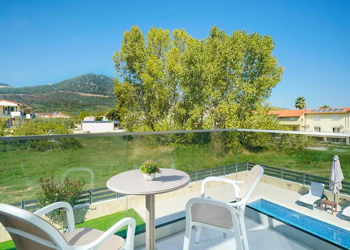 Kataleya Poolside Skala Potamia